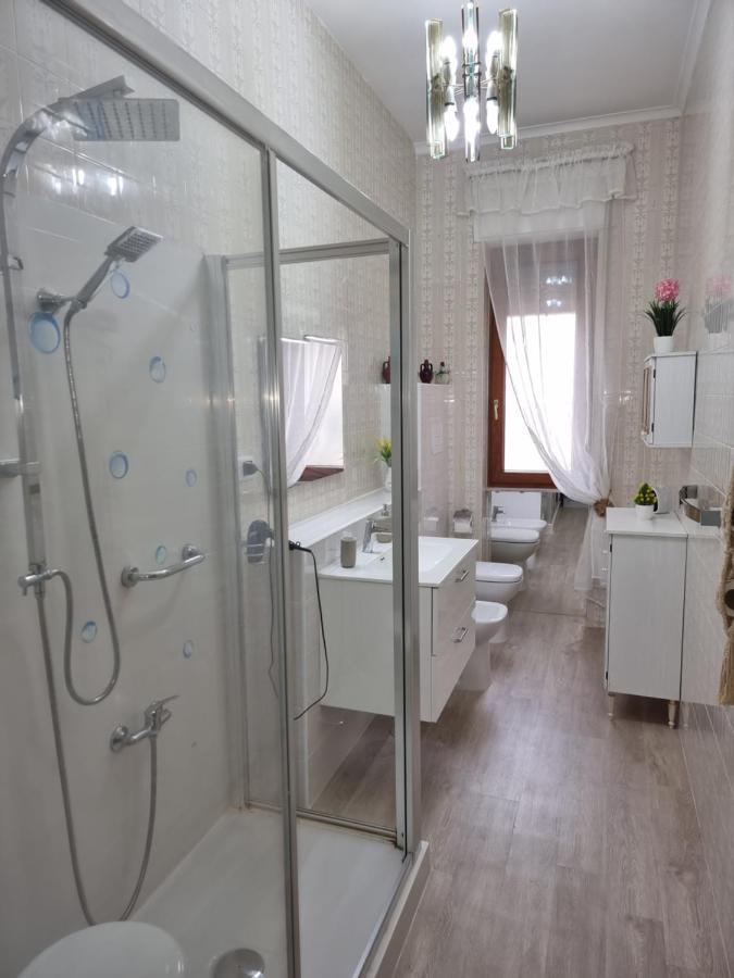 Residenza Margherita - Centralissima ซาแลร์โน ภายนอก รูปภาพ